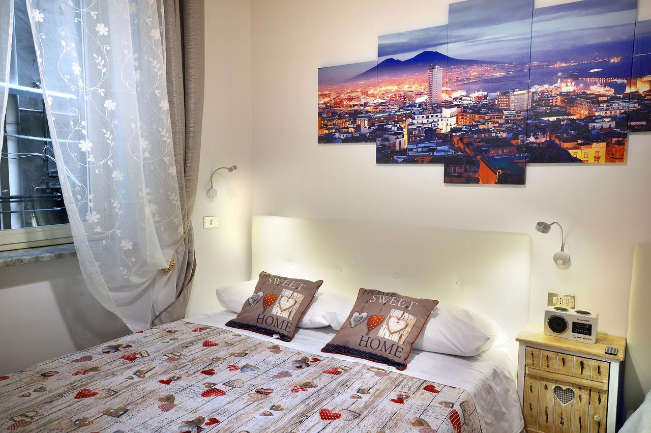 Home Sweet Home Cathedral Napoli Esterno foto