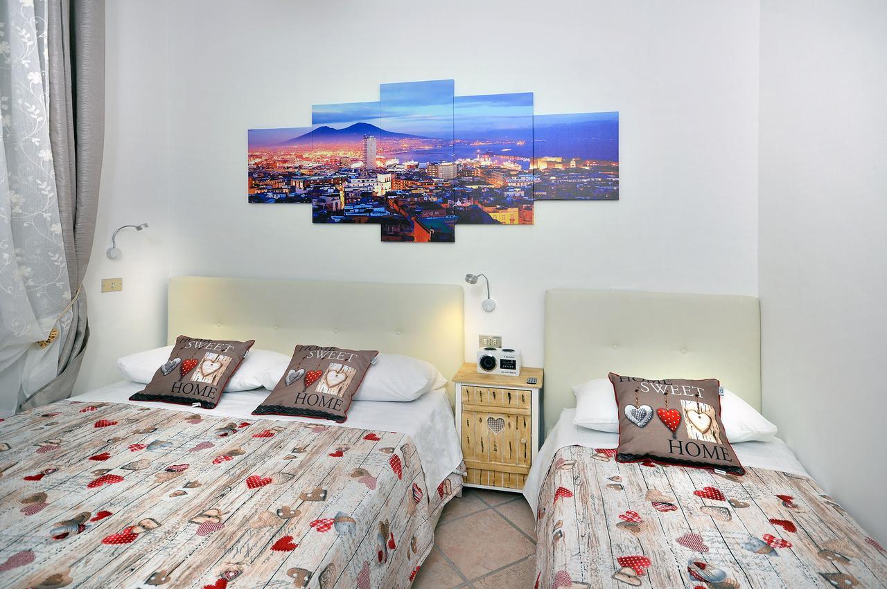 Home Sweet Home Cathedral Napoli Esterno foto